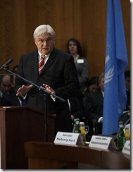 agakhaningermany1107_05