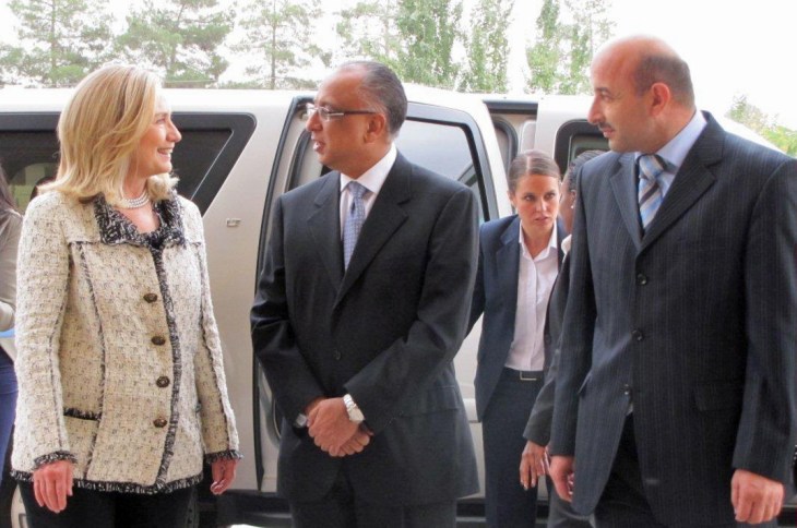 US Secretary of State Hillary Clinton arrives at the Ismaili Centre, and is received by AKDN Resident Representative Munir Merali and Muzaffar Djorubov, Executive Officer of the Ismaili Centre, Dushanbe. Courtesy of the Ismaili Centre, Dushanbe