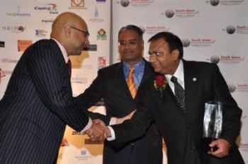 Ali Velshi SACC President Mustafa Tameez awards FOCU