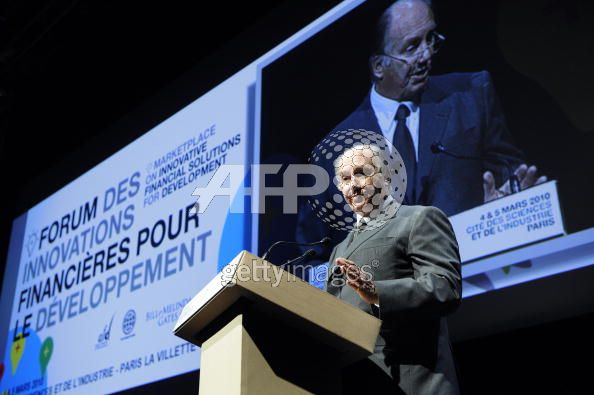 Businessman and Iimam of the Shia Ismaili Muslims Aga Khan delivering a speech on March 4 2010 in Paris during The Marketplace on Innovative Financial Solutions for Development - BERTRAND GUAY-AFP-Getty Images