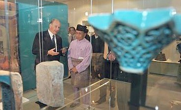 Malaysia: Treasures of Aga Khan Museum on display here