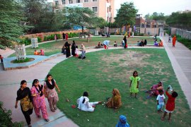 Delhi, India: Aga Khan Trust for Culture transforms garbage-dumping ground into a Park for Women and Children