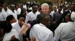 Former U.S. President Bill Clinton visits Kampala Serena Hotel, meets Rumi Verjee - NYTimes.com
