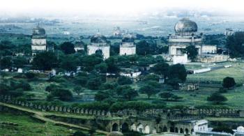 Restoration plan for the Qutb Shahi tombs has a stay order - The Hindu