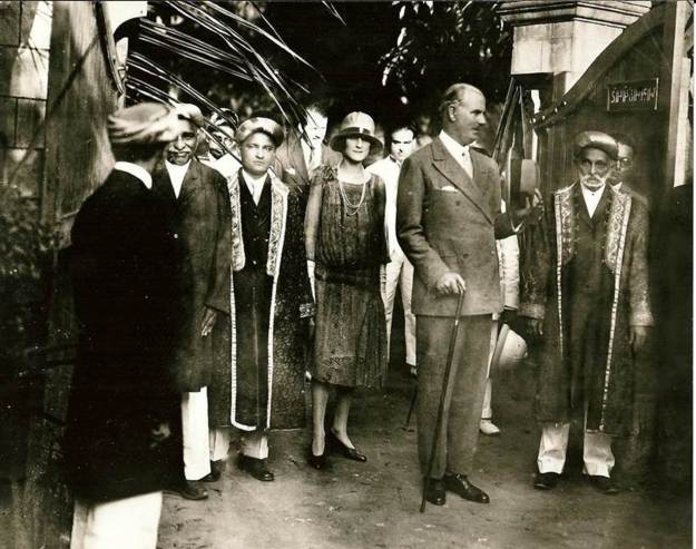 Lord Rumi’s family: Treasure Trove of Historical Photographs and details from Ameer Janmohamed Governor of Kenya Sir Edward William Grigg performed the official opening of the school. Picture shows him and his wife Lady Joan Alice Katherine Grigg being received by President of Aga Khan Council Janmohamed Hasham Verjee(my grandfather) on right. Facing camera on left are Abdulrasul Somji and Alibhai Kassim-Lakha.