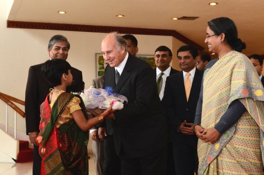 TheIsmaili.org: Mawlana Hazar Imam departs Bangladesh