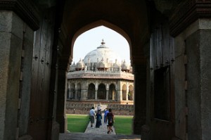 Isa-Khan-Tomb-Ramesh-Lalwani-photo