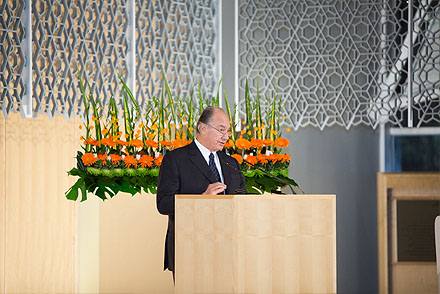 Canadian Architect's Press Release: RAIC presents His Highness the Aga Khan with 2013 Gold Medal