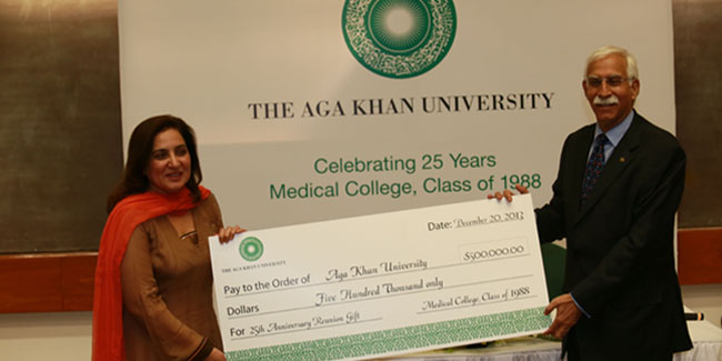 Giving Back: AKU MBBS Class of '88 gifts US$ 500,000 as endowment