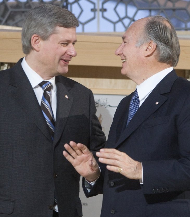 PM Stephen Harper (L) with Aga Khan (R)