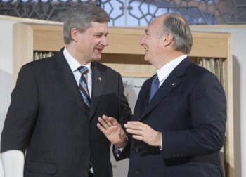 PM Stephen Harper (L) with Aga Khan (R)