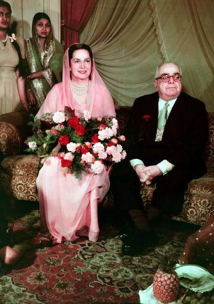 Photo Dr Ghulam Nabi Kazi: The Aga Khan III with his radiant wife Photo Dr Ghulam Nabi Kazi: The Aga Khan III with his radiant wife