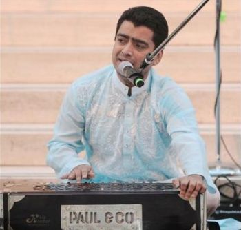 Karim Gillani: Edmonton singer enchants with Sufi tunes