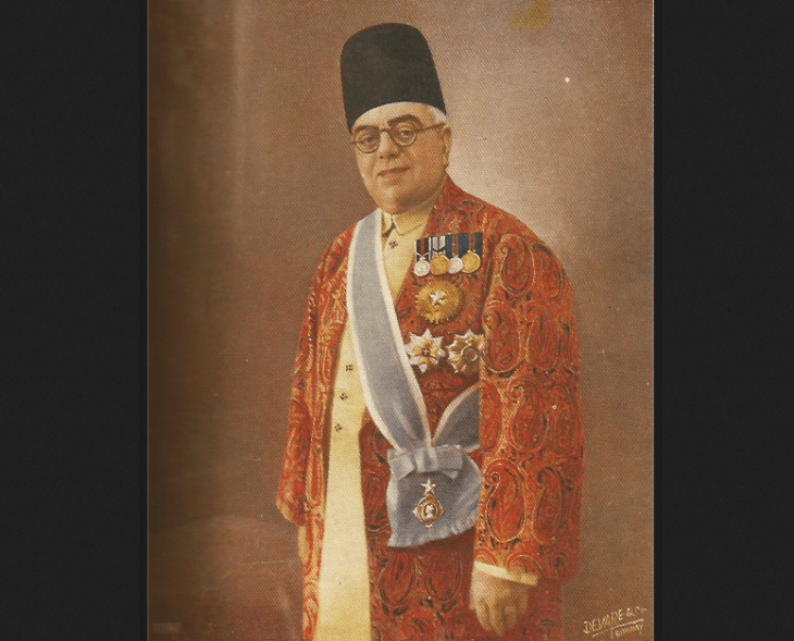 Aga Khan III in full regalia