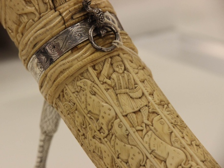 CBC - In the fall, a group of Islamic scholars will study this ivory carving that originated in Spain in the 11th or 12th century. ( Zulekha Nathoo:CBC)