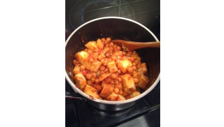 Khoja East African Ismaili Recipes - just like mummy used to make, by Zafar Jamal