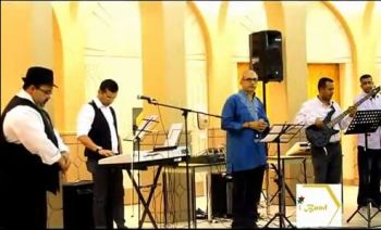 Rahim - Ricky - Meghani's iBand (Ismaili Band)