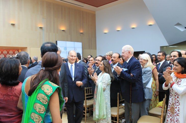 Mowlana Hazar Imam departing after declaring the Ismaili Centre, Toronto open. [Image © Ismailimail/AM]