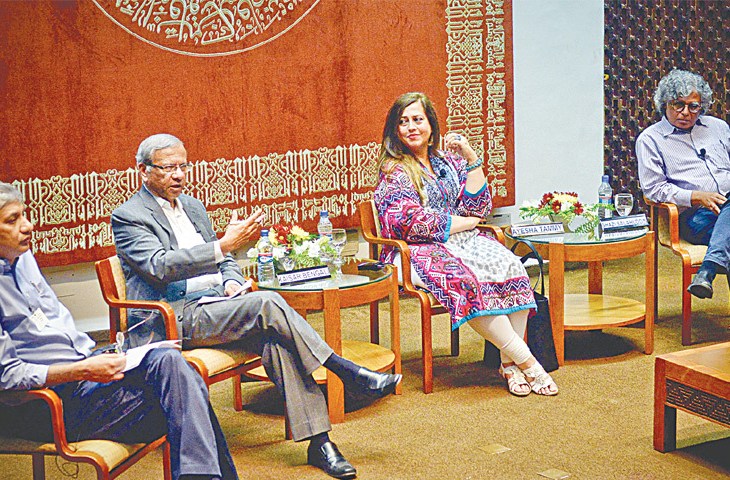 ‘The real struggle in Pakistan is between the elite and the poor’ - Aga Khan University’s Sixth Sense Forum Lecture Series