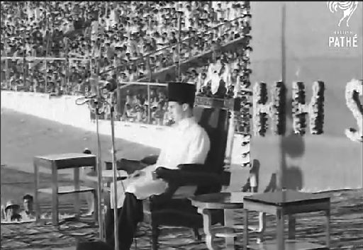 Historical Video: Aga Khan Enthroned In Bombay (1958)