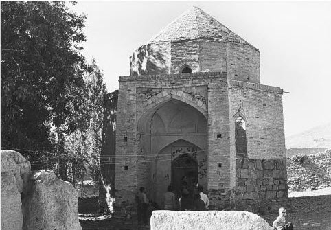 Imam Mustansir bi'llah II's mausoleum in Anjundan<br />  Image: The Ismailis An Illustrated History