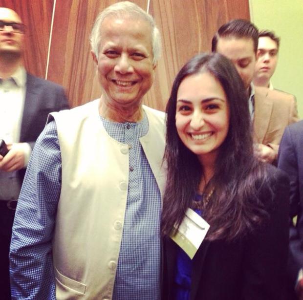 Introducing The Soular Backpack to Nobel Peace Prize Laureate, Professor Muhammad Yunus in Mexico City at the Global Social Business Summit, 2014,