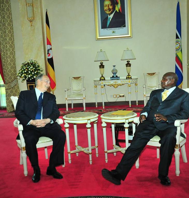 February 24, 2015: His Highness the Aga Khan with President Yoweri Museveni in Kampala, Uganda