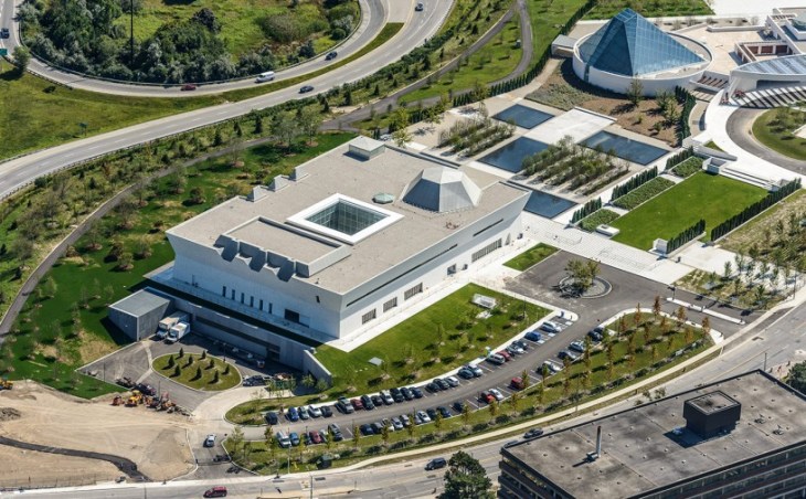 An aerial photograph of the Aga Khan Museum. Photo by Kalloon Photography, ©The Aga Khan Museum.