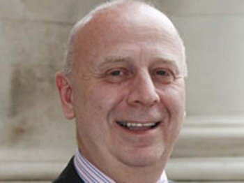  John Tucknott,  John Tucknott (Image via The Express Tribune)