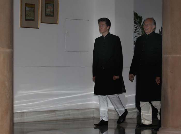 walk-in (1).jpg image