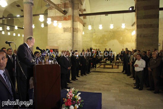 His Highness Prince Karim Aga Khan making remarks at the Inauguration of Amir Aqsunqur Mosque (Image via The Cairo Post)
