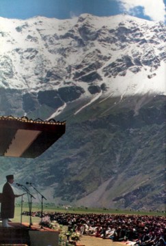 Mawlana Hazar Imam's mulaqat in Rushan (Image:The Ismaili)