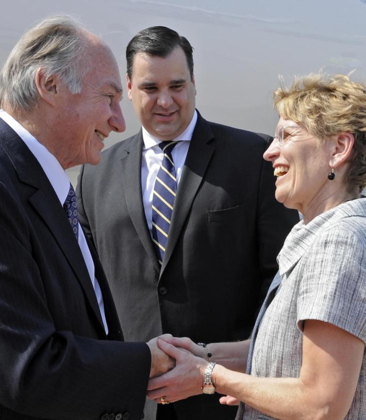 From the Ismailimail archives - 2010-05-27: His Highness the Aga Khan greeted by James Moore, the Federal Minister of Canadian Heritage, and Kathleen Wynne, Ontario’s Minister of Transportation. (Photo Gary Otte/theismaili.org)