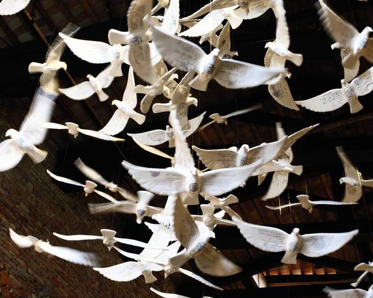 Manal Al Dowayan, B. 1973, Suspended together (image via the Telegraph - Barjeel Art Foundation Collection)