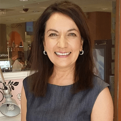 2015 University of Calgary's Distinguished Alumni Award Recipient - Anar Simpson