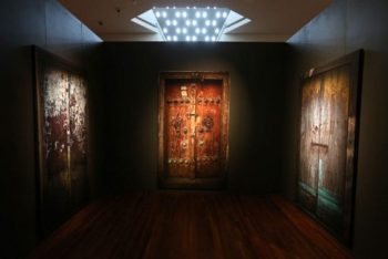 Iranian Filmmaker Abbas Kiarostami’s doors explore censorship | Toronto Star