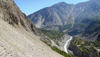 Murtaza_Abad_Hunza,_From_West_In_view_Hunza_River,_KKH_and_front_View_of_HAKUCHAR_NAGAR