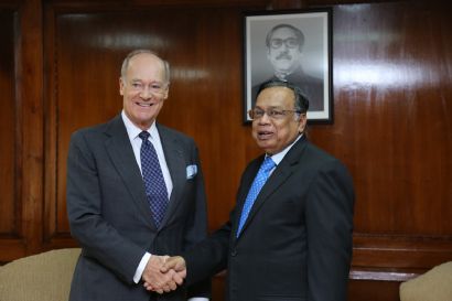 Prince Amyn Aga Khan Presents Credentials to Bangladesh, Visits AKDN Sites