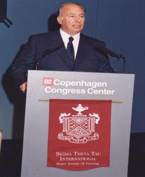 Chancellor of the Aga Khan University, His Highness the Aga Khan delivering speech at the Archon Award Ceremony of Sigma Theta Tau International, Copenhagen (Photo: Sigma Theta Tau International)