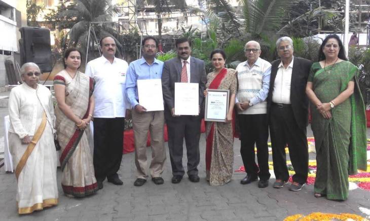 Dr. Farida Virani recipient of the prestigious MET Gaurav Award - 2015, for International  Excellence in Research and Publication