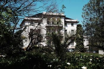 His Highness the Aga Khan acquires Henrique Mendonça Palace as the new Seat of the Ismaili Imamat in Portugal