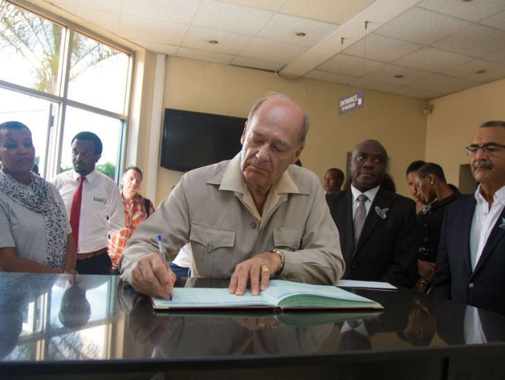 Prince Amyn Aga Khan pays tribute to Genocide victims in Kigali, Rwanda