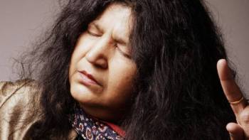 Sufi singer Abida Parveen to perform at Toronto’s Roy Thomson Hall | The Globe and Mail