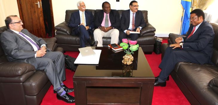 Tanzania’s Prime Minister Kassim Fate speaking with leaders of the Aga Khan Development Network (AKDN) at the Prime Minister's Office. From L-R: Al-Karim Haji (AKU’s Vice President, Finance & Chief Financial Officer); AKU’s President, Firoz Rasul; Dr. Joe L. Lugallo (Tanzanian born Health and International Development Consultant); AKDN Resident Representative for Tanzania, Amin Kurji; and Tanzania’s Prime Minister Kassim Fate (Image credit: Mkluu/ Prime Minister's Office).