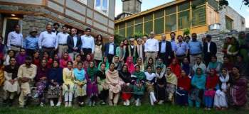 At the opening ceremony also the ambassadors of the European Union, Mr. Jean-François Cautain and his wife, of Switzerland, Mr. Marc George, and of the acting high commissioner of Canada, Mr. Andrew Turner, were present. So were representatives of the Aga Khan Cultural Services in Pakistan, the Aga Khan Planning and Building Services in Pakistan, FOCUS Humanitarian Assistance, the Aga Khan Foundation Pakistan and Aga Khan Rural Support Programme as well as representatives of the local community and residents at the centre.