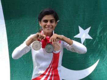 Shafaq Hasnain from Pakistan won gold medal in long jump, silver medal in relay, and bronze medal in 100 metre race. 