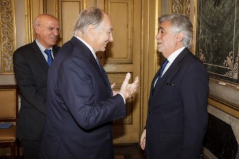 Lisbon, Portugal, 12 May 2016: His Highness Prince Karim Aga Khan speaking with former Foreign Affairs Minister Luis Amado as the current Minister of Foreign Affairs, Augusto Santos Silva, looks on. (Image credit: AKDN / Luis Filipe Catarino)