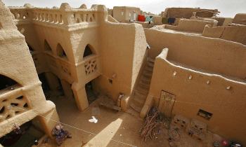 Old Towns of Djenné, Mali: precious mud village could disappear, Unesco warns | The Guardian