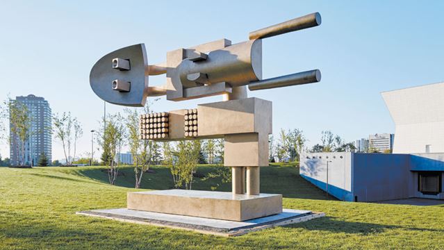 Three sculptures by Iranian-Canadian artist Parviz Tanavoli on display at Aga Khan Park