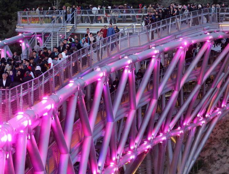 Aga Khan Award for Architecture 2016 Winner: Tabiat Pedestrian Bridge, Tehran